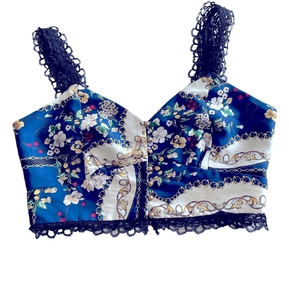 Elliatt Floral Lace Trim Crop Top - Blue and White